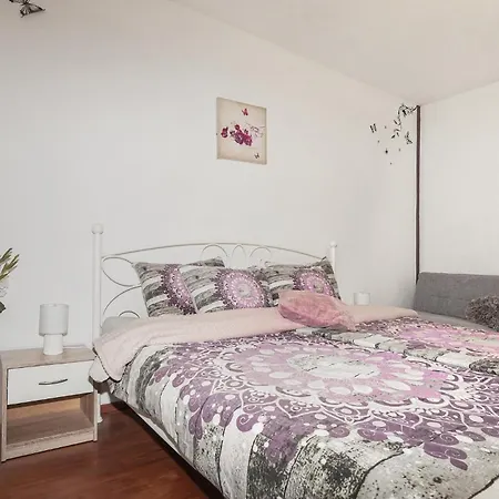 In With Wifi * Lovran