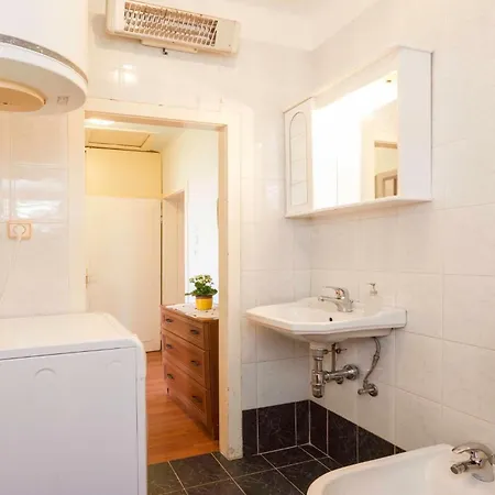 In With Wifi Apartman *