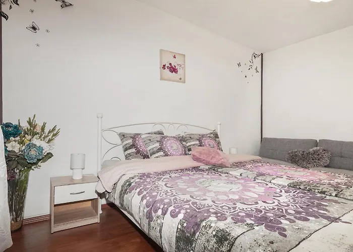 In With Wifi * Lovran